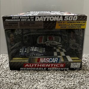 2013 Nascar Authentics Daytona 500 Finish 2 Diecast Set Jimmie Johnson Dale Jr